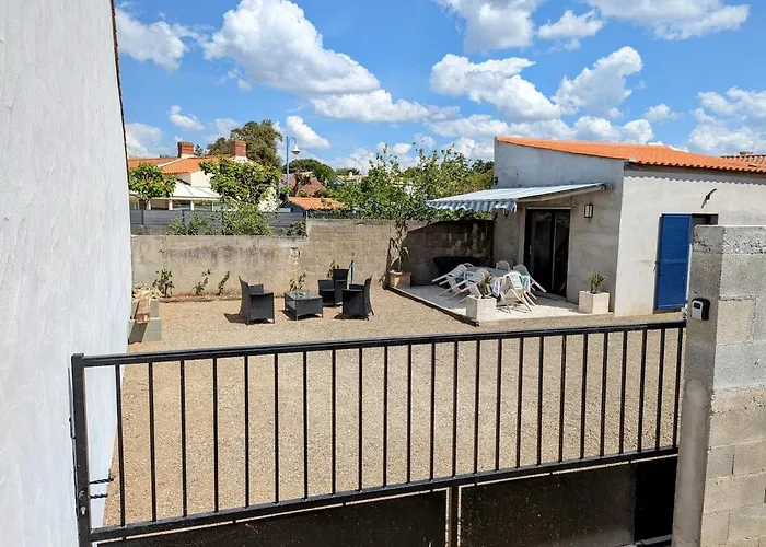 Le Ptit Canot - Au Coeur - Parking Prive Brem Sur Mer